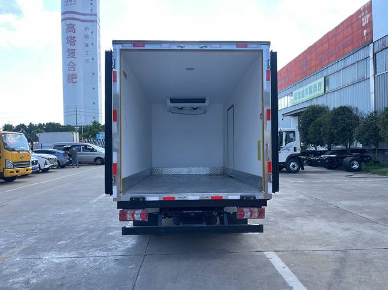 枝江短途拉货:物流行业的绿洲